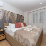 Luxury To Sea-sea&city View * Makarska