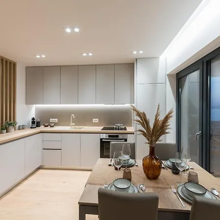 Luxury To Sea-sea&city View דירה *