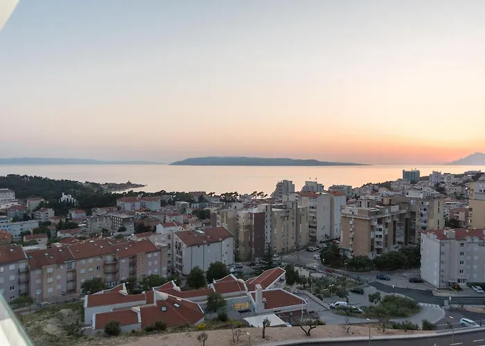 Апартаменти Luxury To Sea-sea&city View