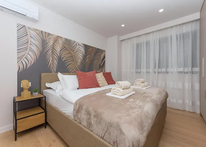 Luxury To Sea-sea&city View * Макарська